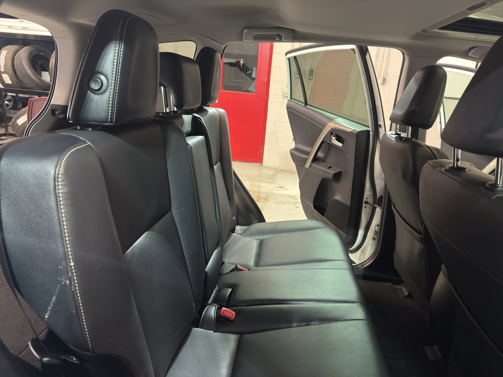 Used 2015 Toyota RAV4 Limited w/ Technology Package image 23