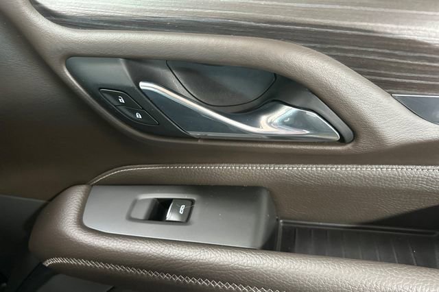 Used 2021 GMC Yukon Denali w/ Denali Premium Package image 22