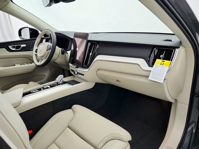 New 2026 Volvo XC60 B5 Ultra w/ Climate Package AWD/4WD image 17