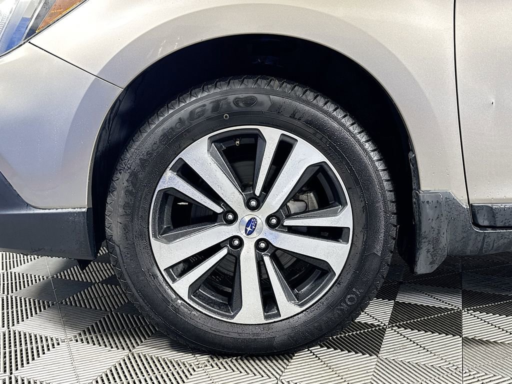 Used 2018 Subaru Outback 3.6R Limited image 33