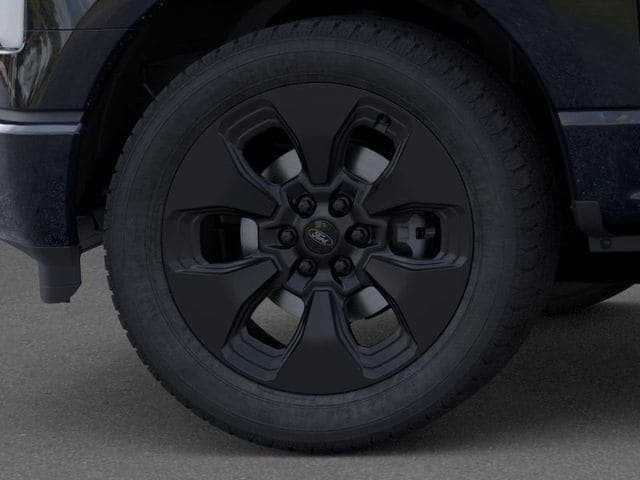 New 2025 Ford F150 Lightning Platinum w/ Dark Elements Package AWD/4WD image 19