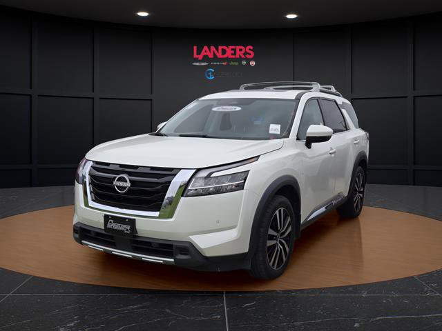 Used 2023 Nissan Pathfinder Platinum FWD image 1