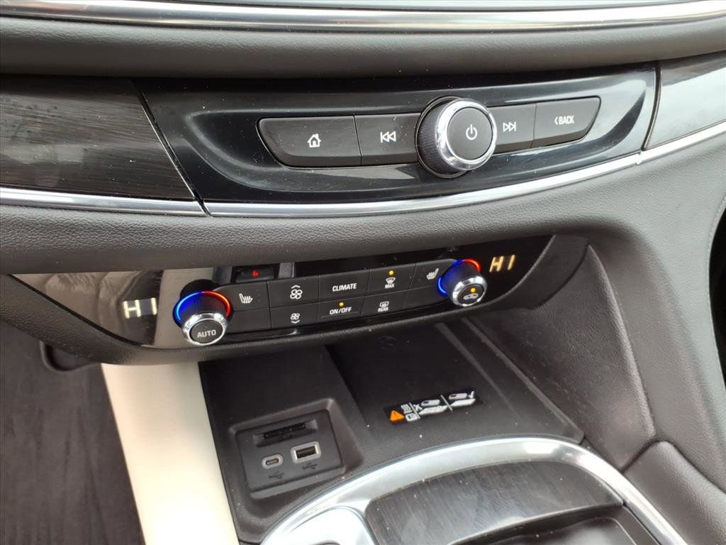Used 2023 Buick Enclave Essence w/ Experience Buick Package image 31