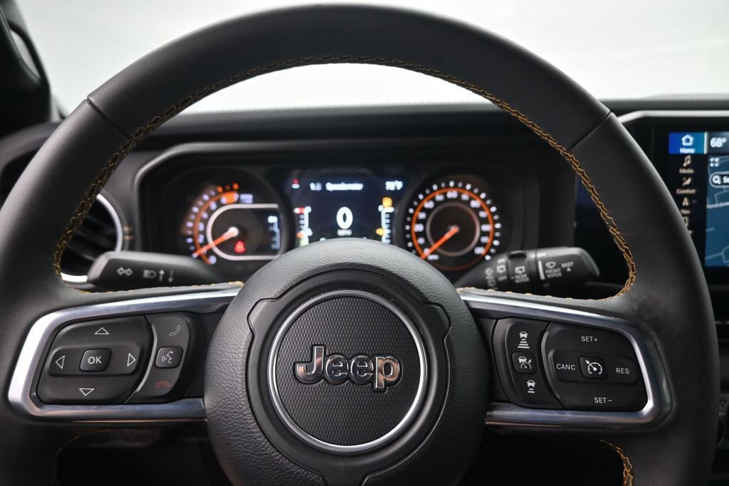 Used 2024 Jeep Wrangler Unlimited Sahara w/ Dual Top Group AWD/4WD image 12