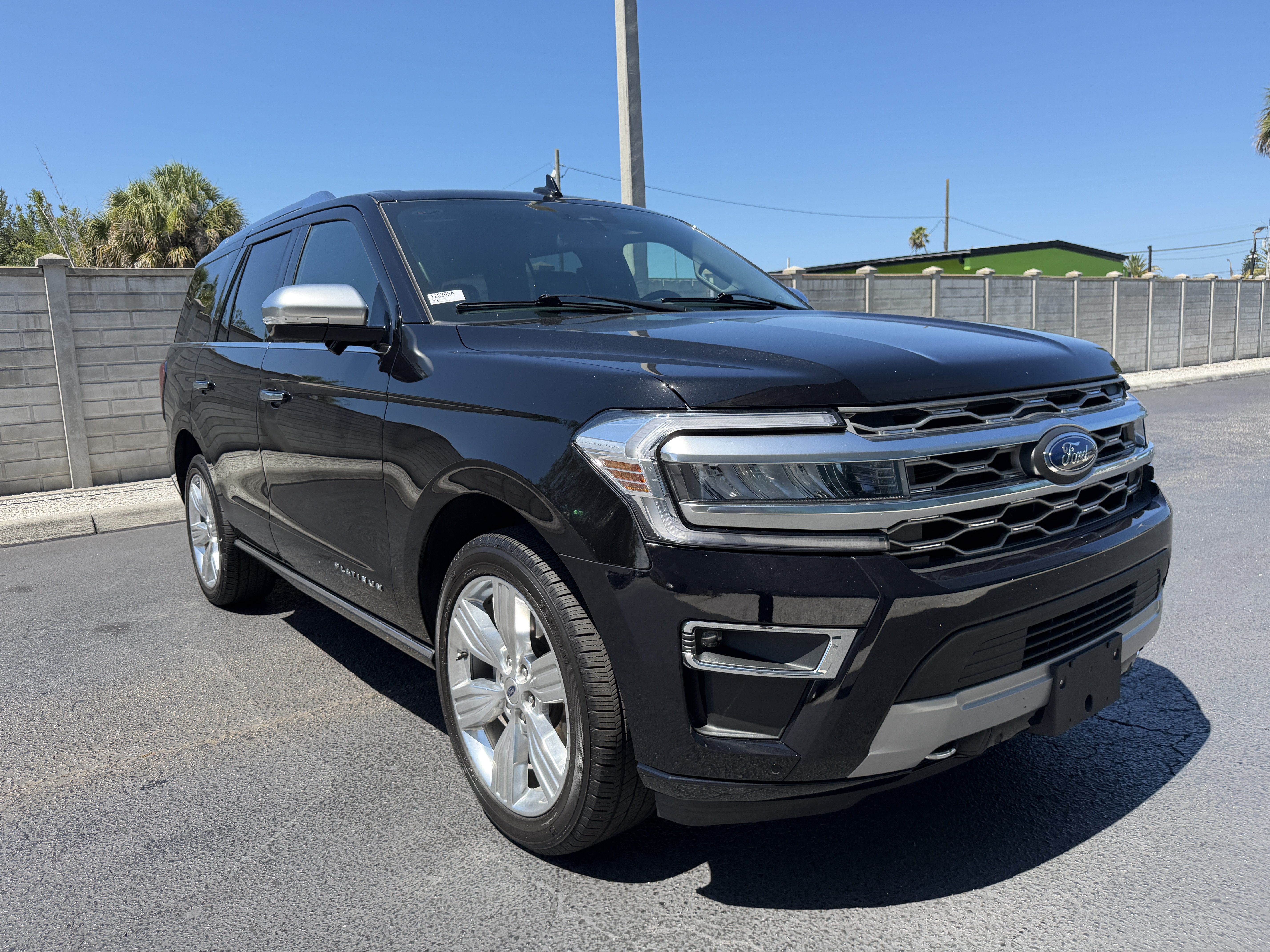 Used 2023 Ford Expedition Platinum AWD/4WD image 8