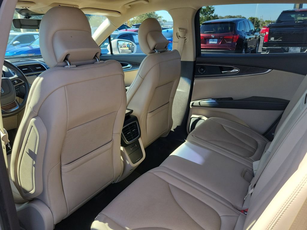 Used 2019 Lincoln Nautilus Reserve image 13