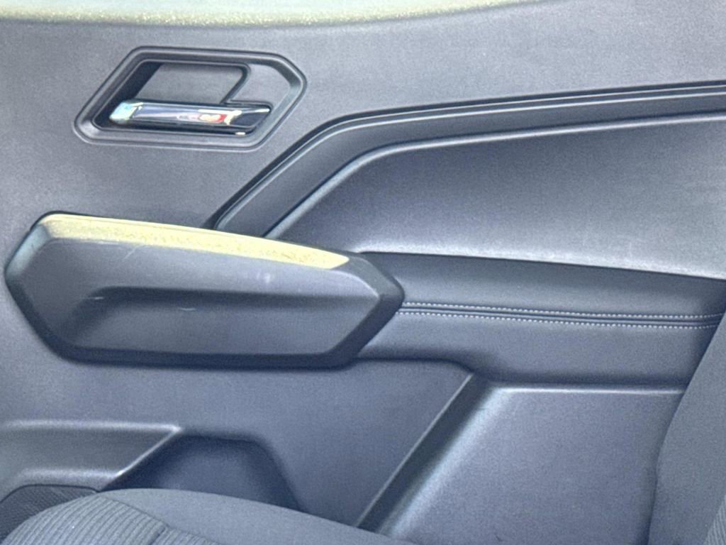 Used 2023 Chevrolet Colorado LT w/ LT Convenience Package RWD image 14