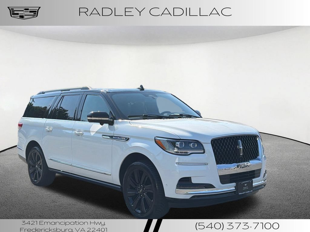 Used 2024 Lincoln Navigator L Black Label AWD/4WD image 22