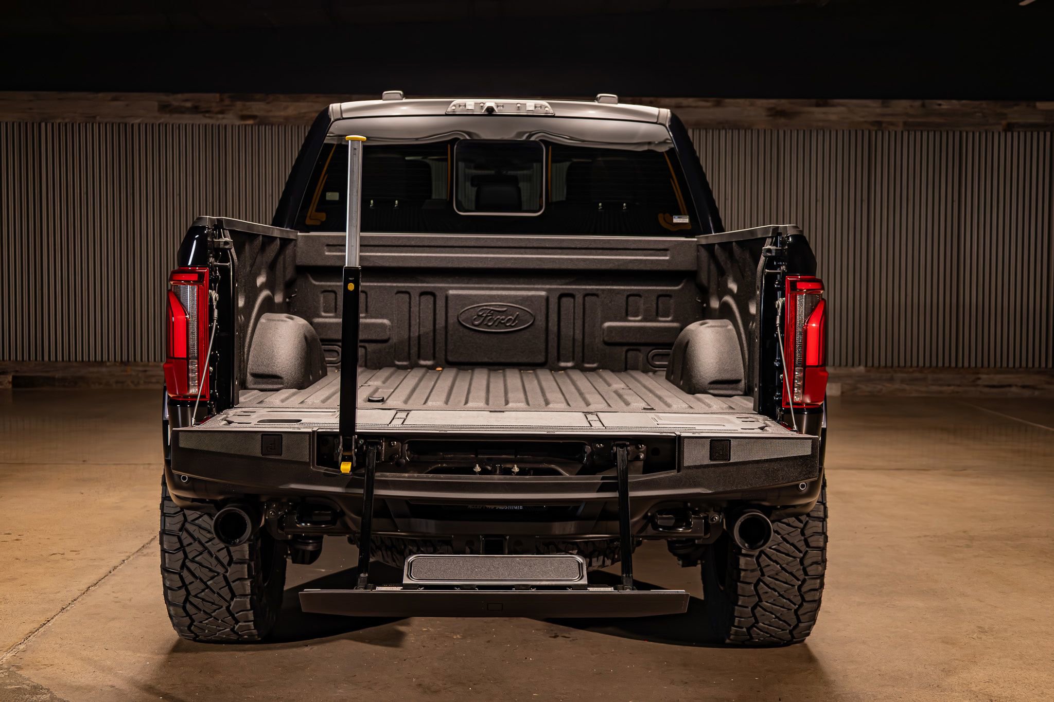 Used 2025 Ford F150 Raptor w/ Equipment Group 803A Raptor R image 9