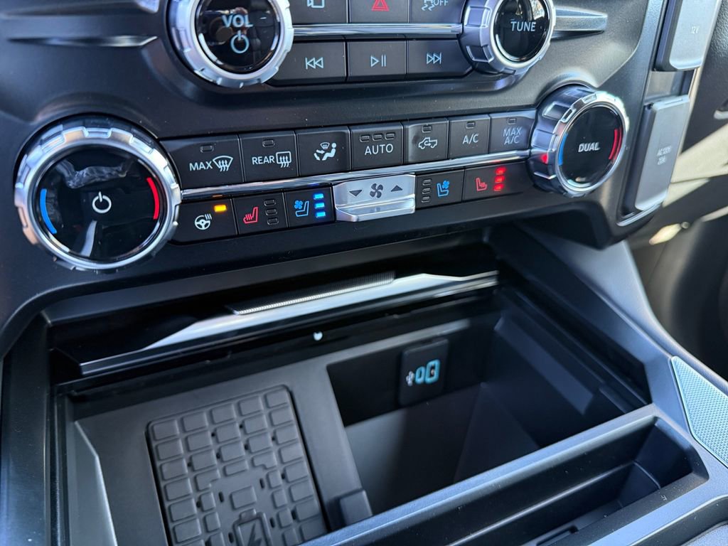 New 2026 Ford F350 Platinum image 24