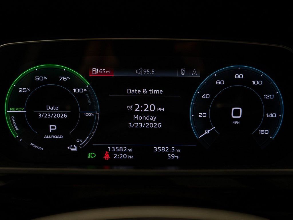 Used 2021 Audi e-tron Premium w/ Convenience Plus Package AWD/4WD image 31