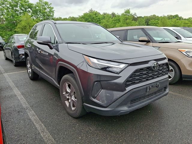 Used 2025 Toyota RAV4 XLE AWD/4WD image 6