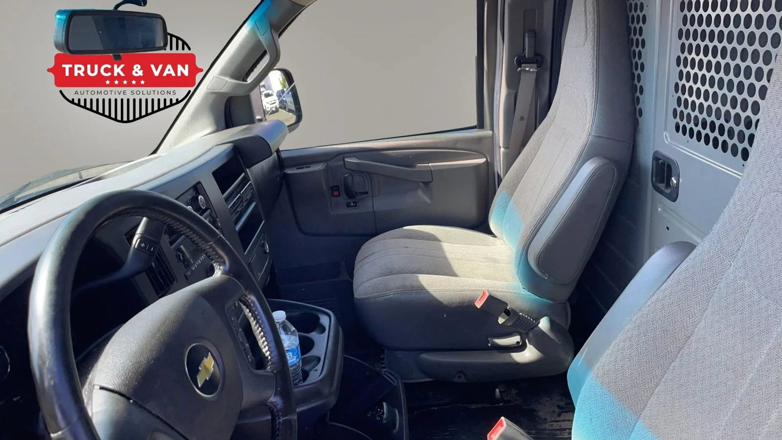 Used 2021 Chevrolet Express 2500 w/ Driver Convenience Package RWD image 24