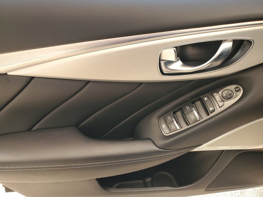 Used 2023 INFINITI Q50 Luxe w/ Cargo Package RWD image 18