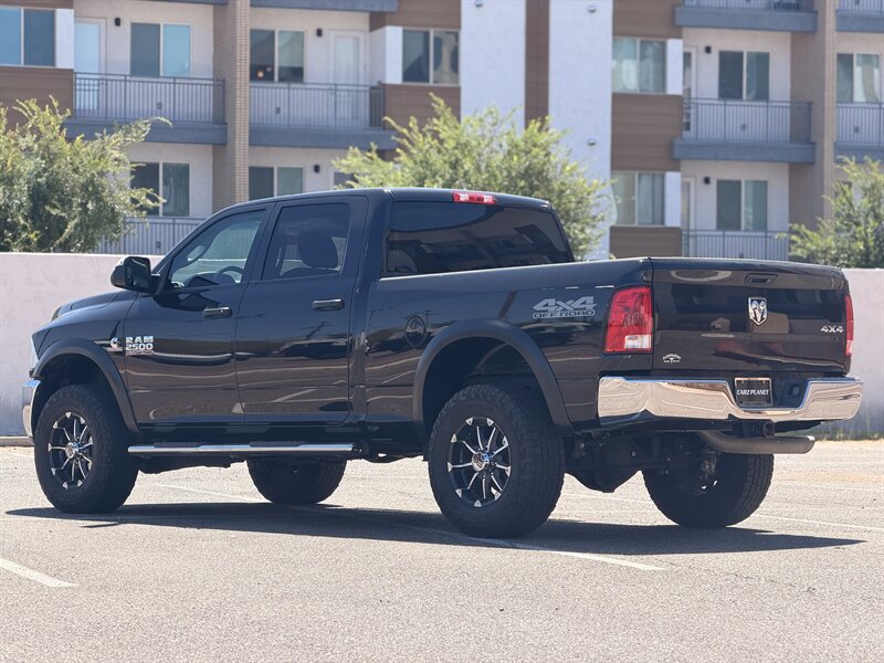 Used 2018 RAM 2500 Tradesman w/ Chrome Appearance Group AWD/4WD image 4