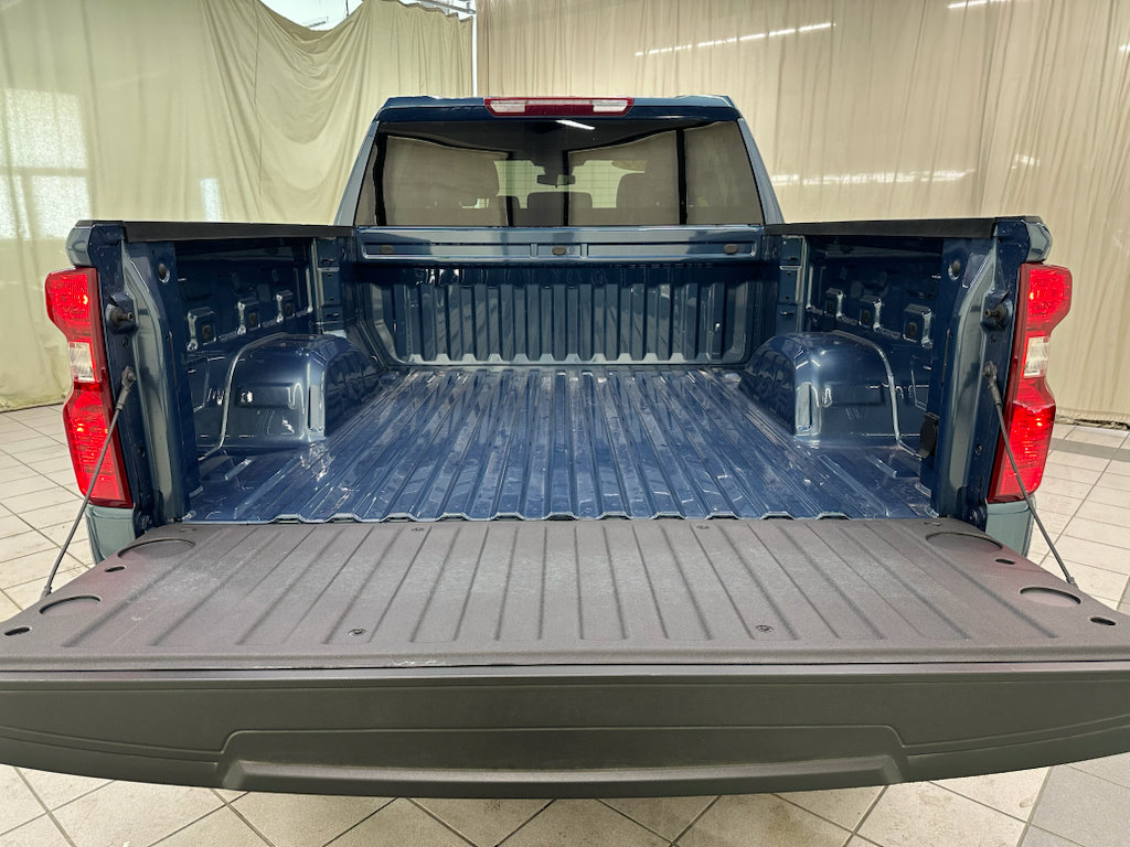 Certified 2024 Chevrolet Silverado 1500 LT AWD/4WD image 8