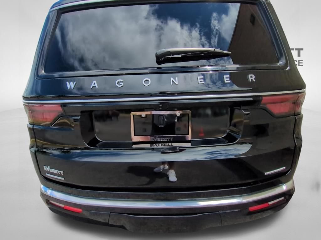 Used 2023 Jeep Wagoneer Series II w/ Premium Group I AWD/4WD image 34