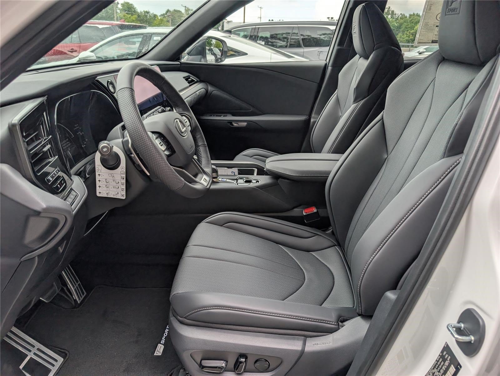 New 2026 Lexus TX 500h AWD w/ Technology Package image 16