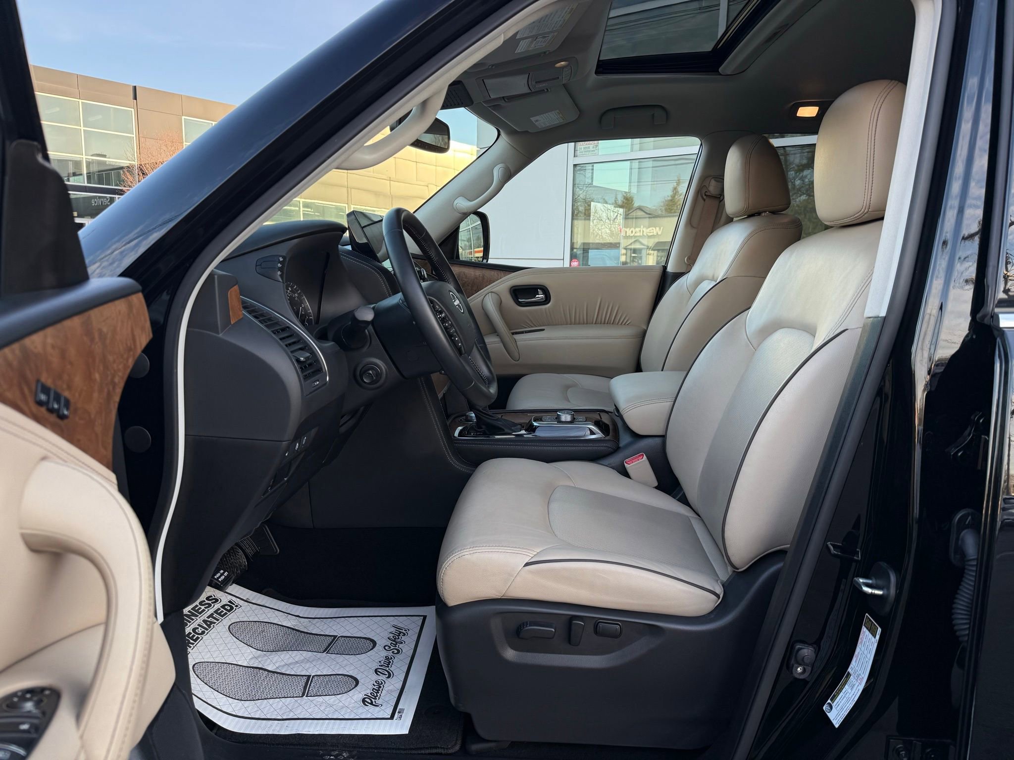 Used 2024 Nissan Armada SL w/ Captain's Chairs Package image 42