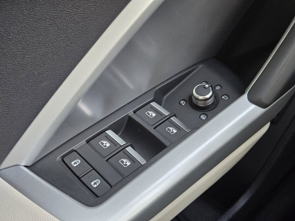 Certified 2021 Audi Q3 2.0T Premium w/ Convenience Package image 28