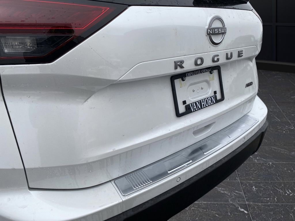 New 2026 Nissan Rogue SV w/ SV Premium Package image 31