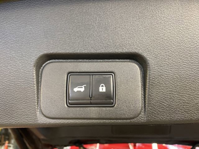 Used 2021 Nissan Rogue SL image 15