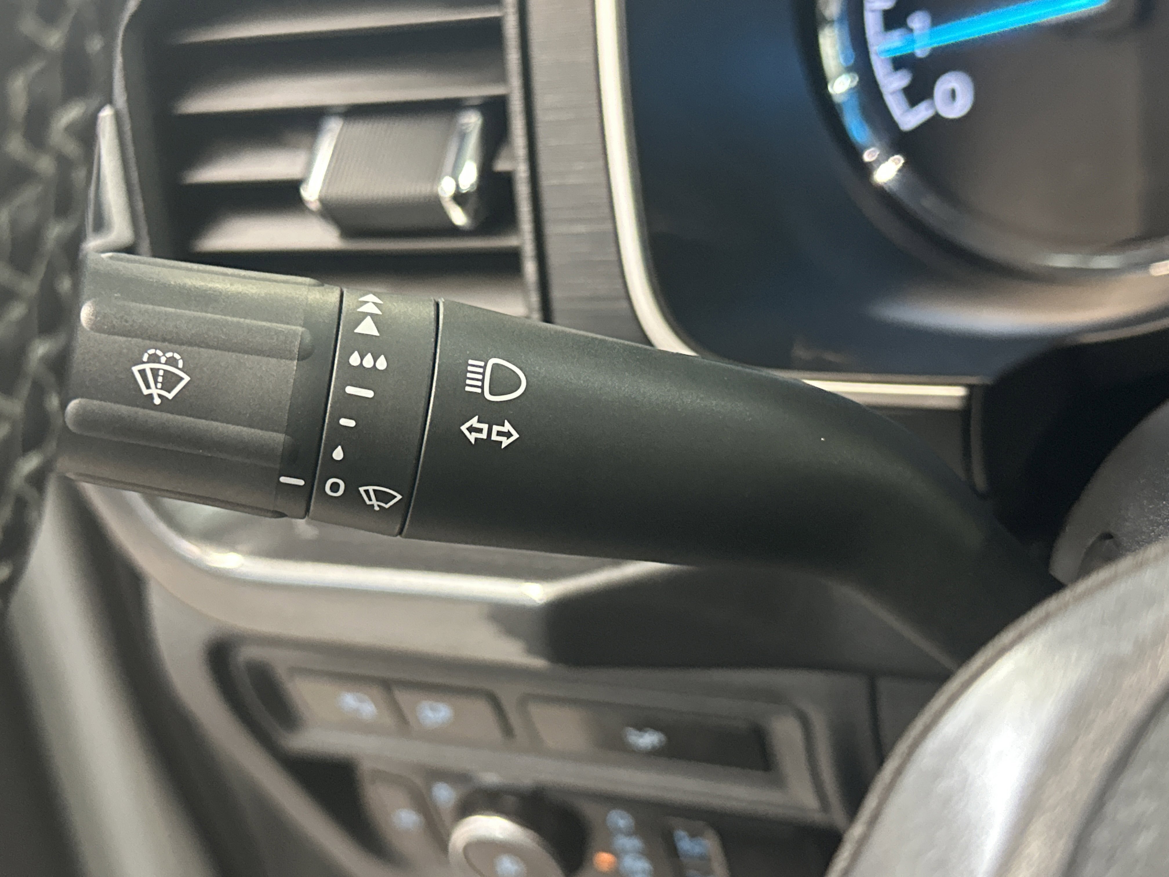 Used 2023 Ford F150 XLT w/ Equipment Group 302A High image 39