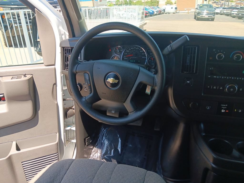 Used 2025 Chevrolet Express 3500 LS RWD image 13