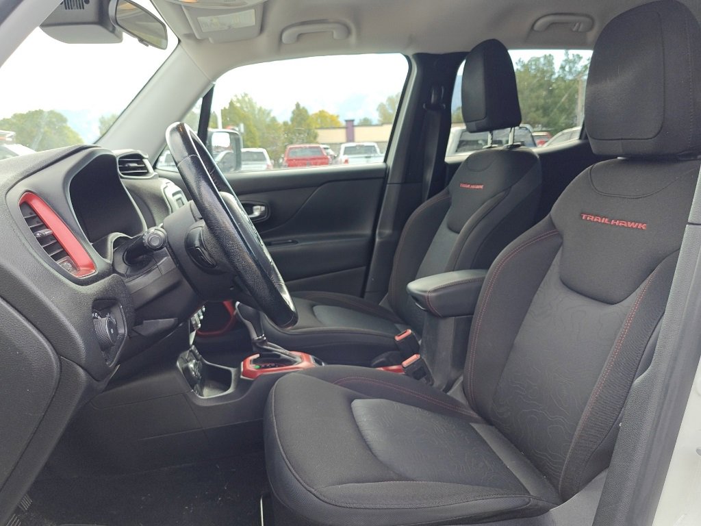 Used 2016 Jeep Renegade Trailhawk image 10
