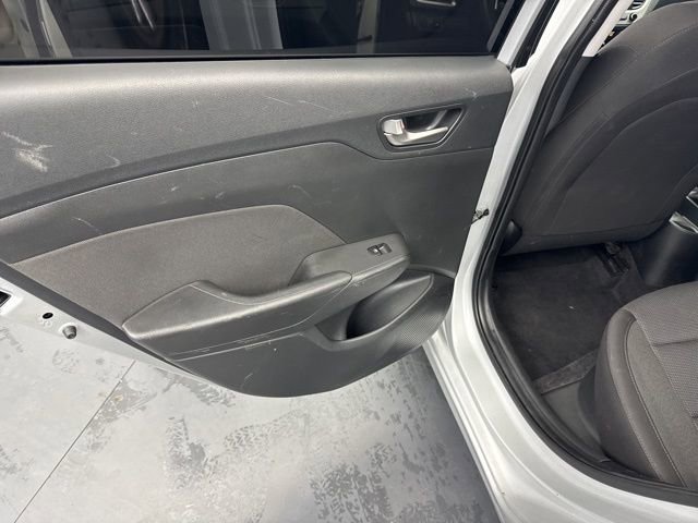 Used 2020 Hyundai Accent SE image 38