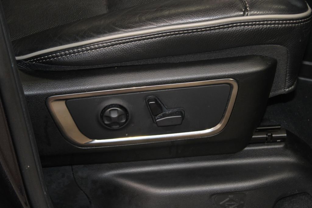 Used 2019 RAM 1500 Limited w/ Protection Group AWD/4WD image 28