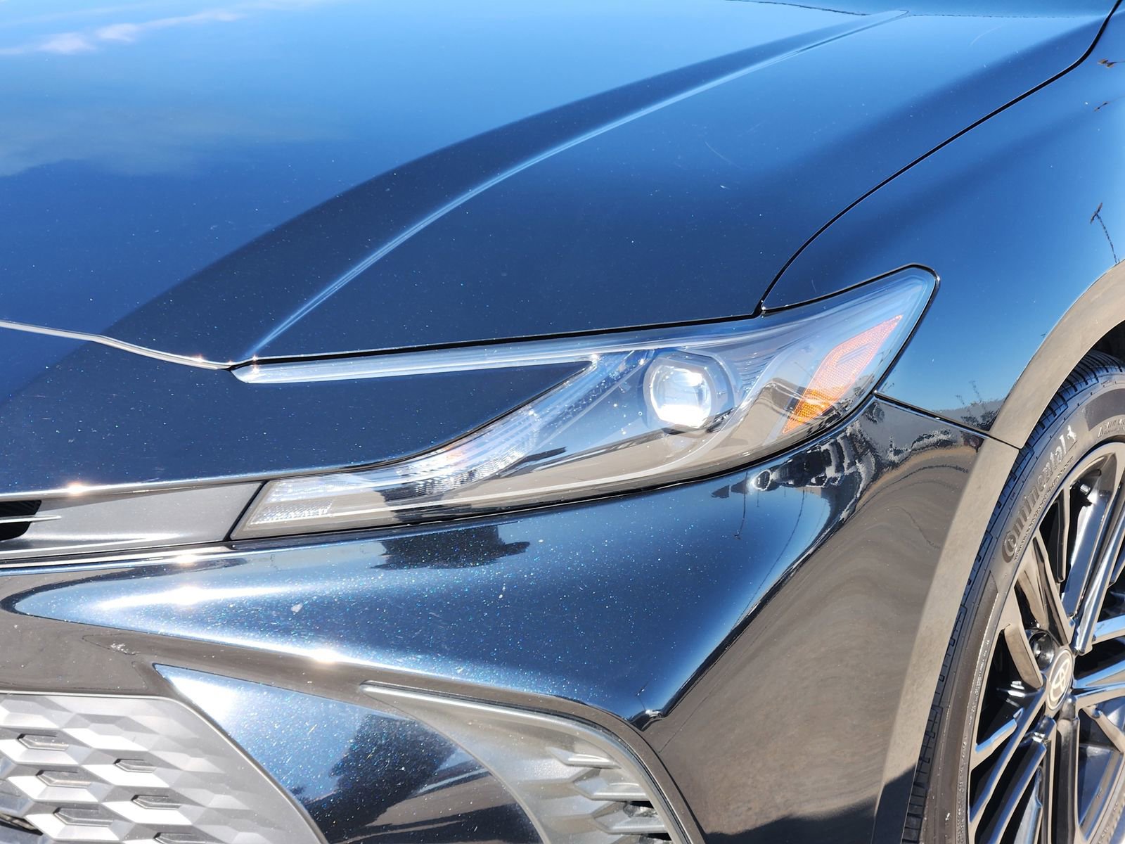 Used 2025 Toyota Camry SE w/ Convenience Package image 11