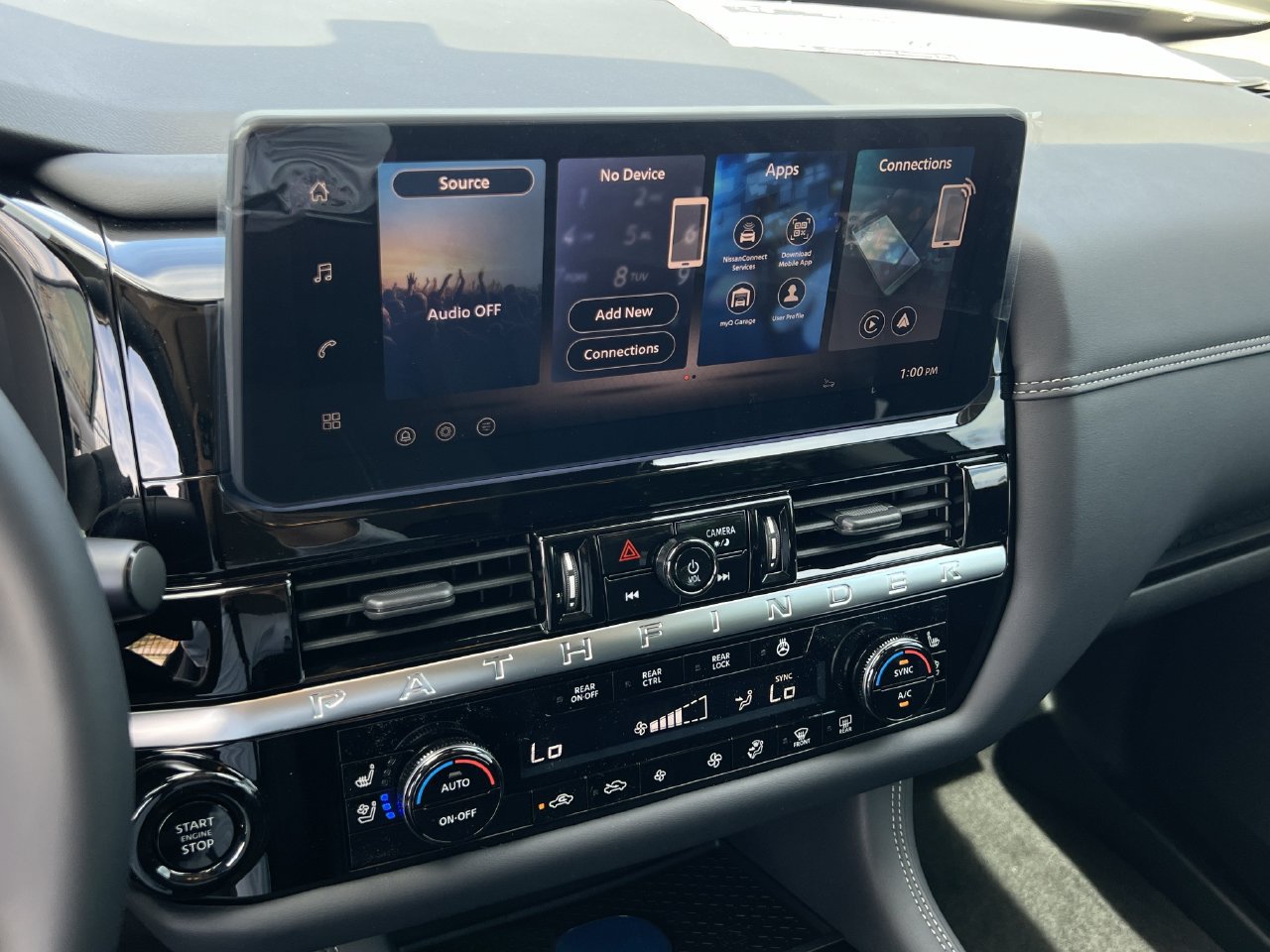New 2026 Nissan Pathfinder Platinum AWD/4WD image 10