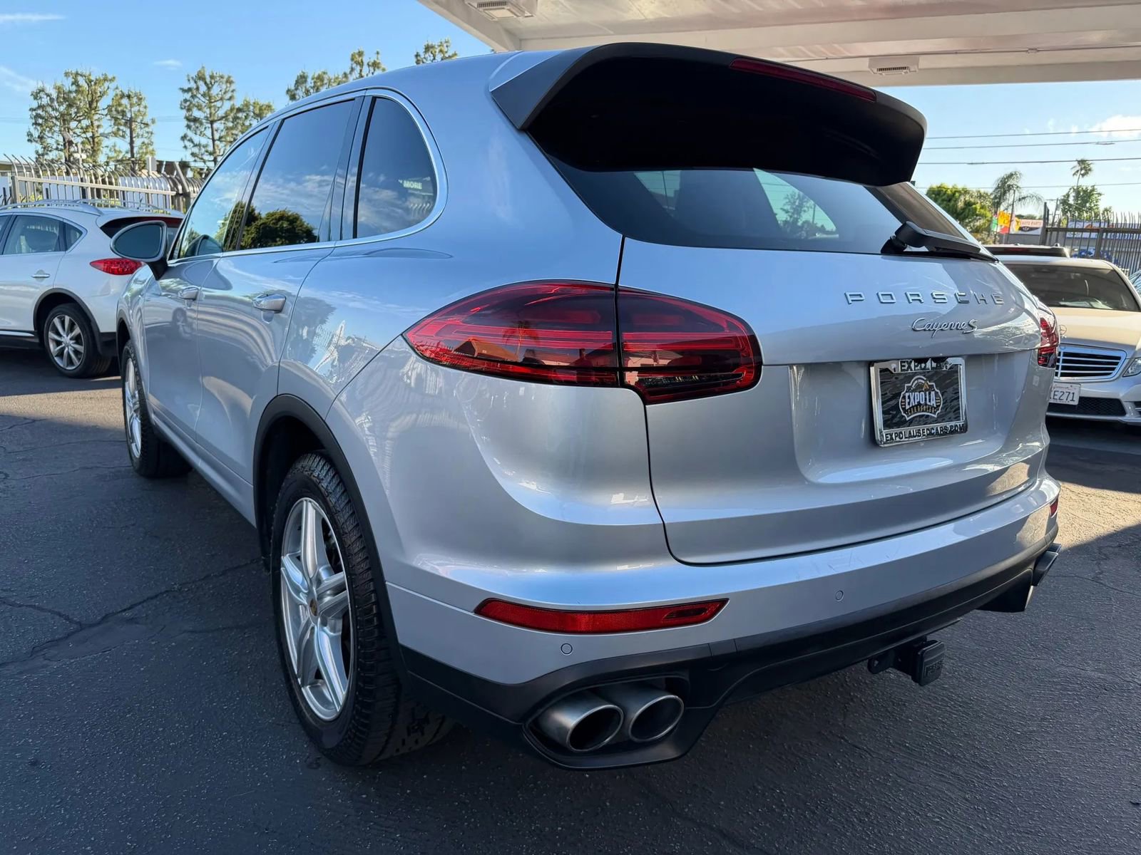 Used 2016 Porsche Cayenne S image 21
