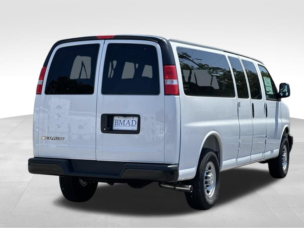 New 2026 Chevrolet Express 3500 LS RWD image 11