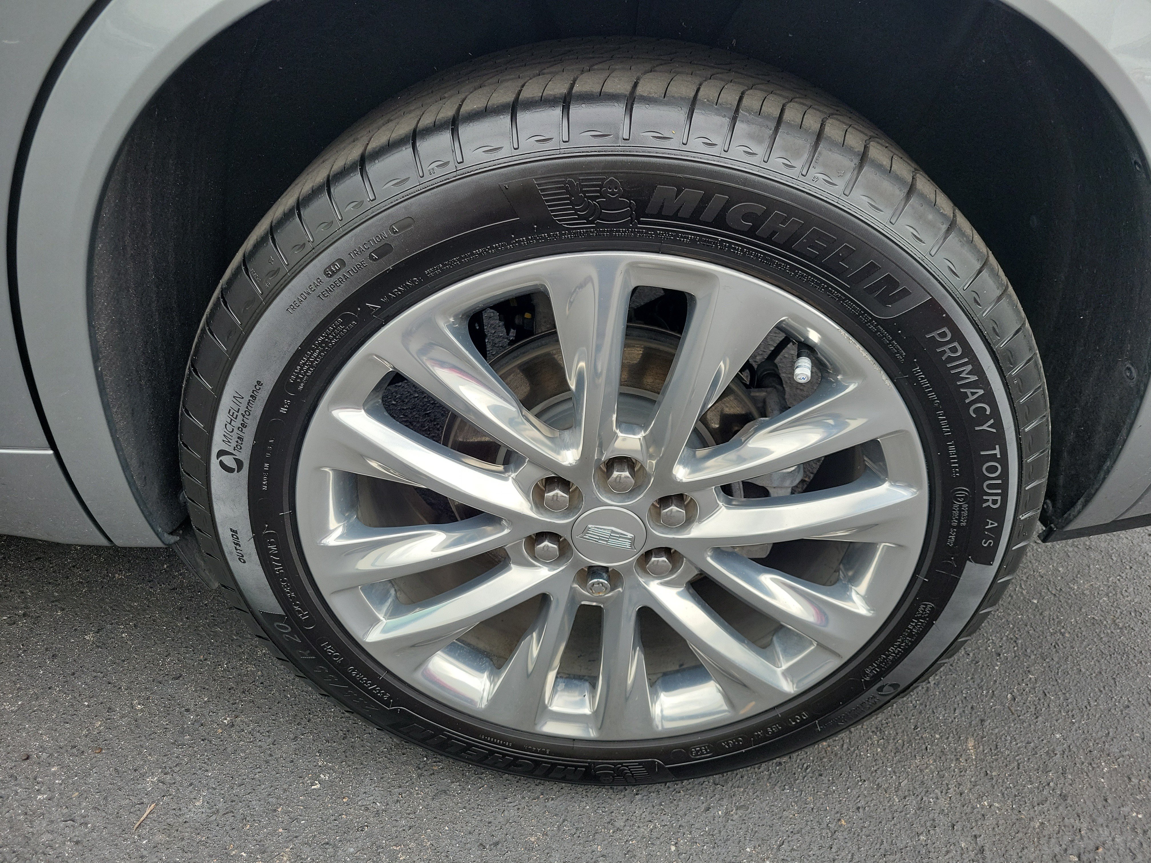 Certified 2024 Cadillac XT6 Premium Luxury w/ Technology Package FWD image 34