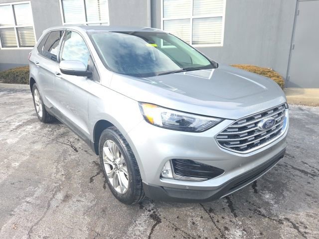 Used 2024 Ford Edge Titanium image 1