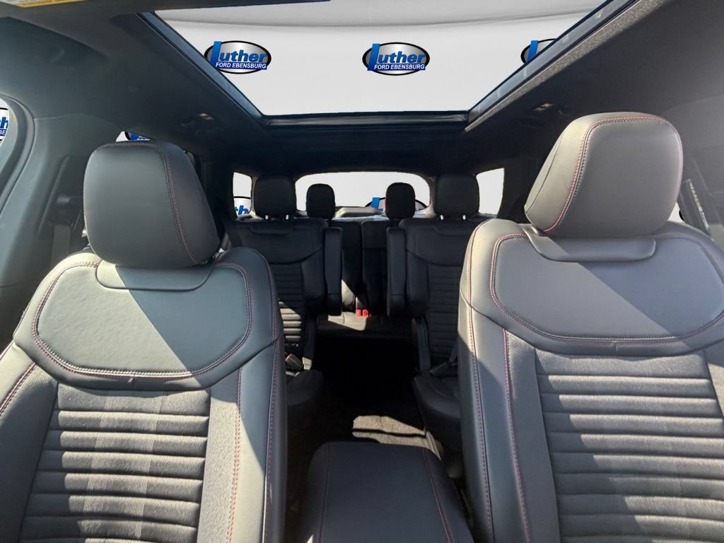 New 2026 Ford Explorer ST-Line w/ ST-Line Street Pack AWD/4WD image 21