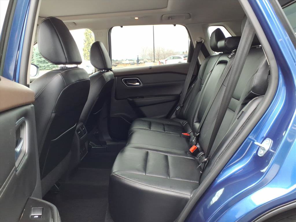 Used 2021 Nissan Rogue SL w/ Premium Package image 13