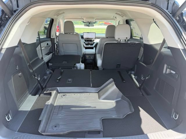 New 2026 Ford Explorer Active w/ Active Comfort Package AWD/4WD image 30