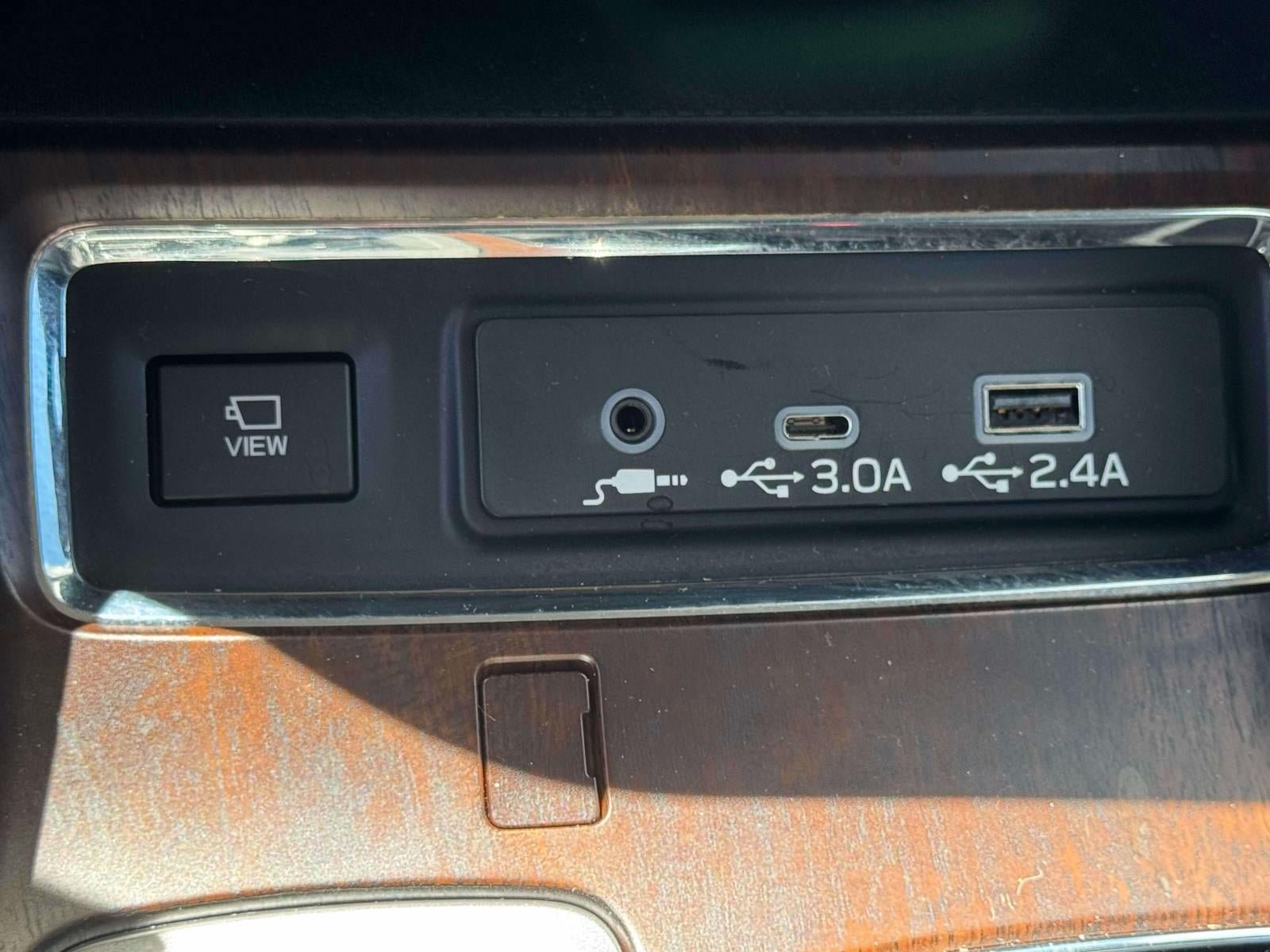 Used 2025 Subaru Ascent Touring AWD/4WD image 23