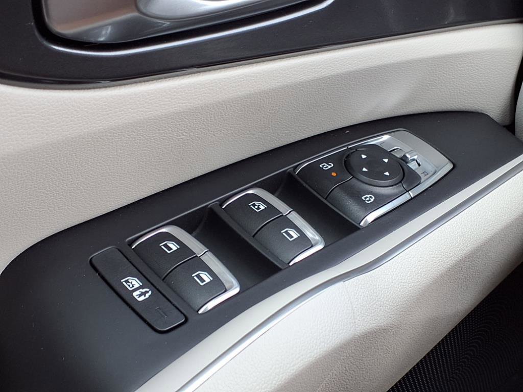 Used 2025 Kia Sorento EX w/ Panoramic Sunroof Package image 22