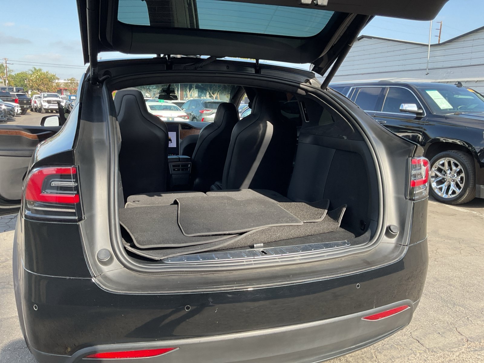 Used 2019 Tesla Model X 75D AWD/4WD image 23