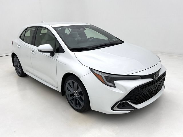 Used 2023 Toyota Corolla XSE FWD video 2