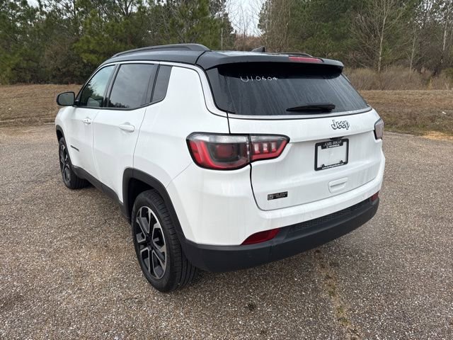 Used 2024 Jeep Compass Limited image 4