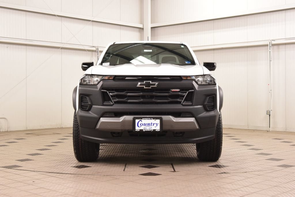 New 2026 Chevrolet Colorado Trail Boss AWD/4WD image 2