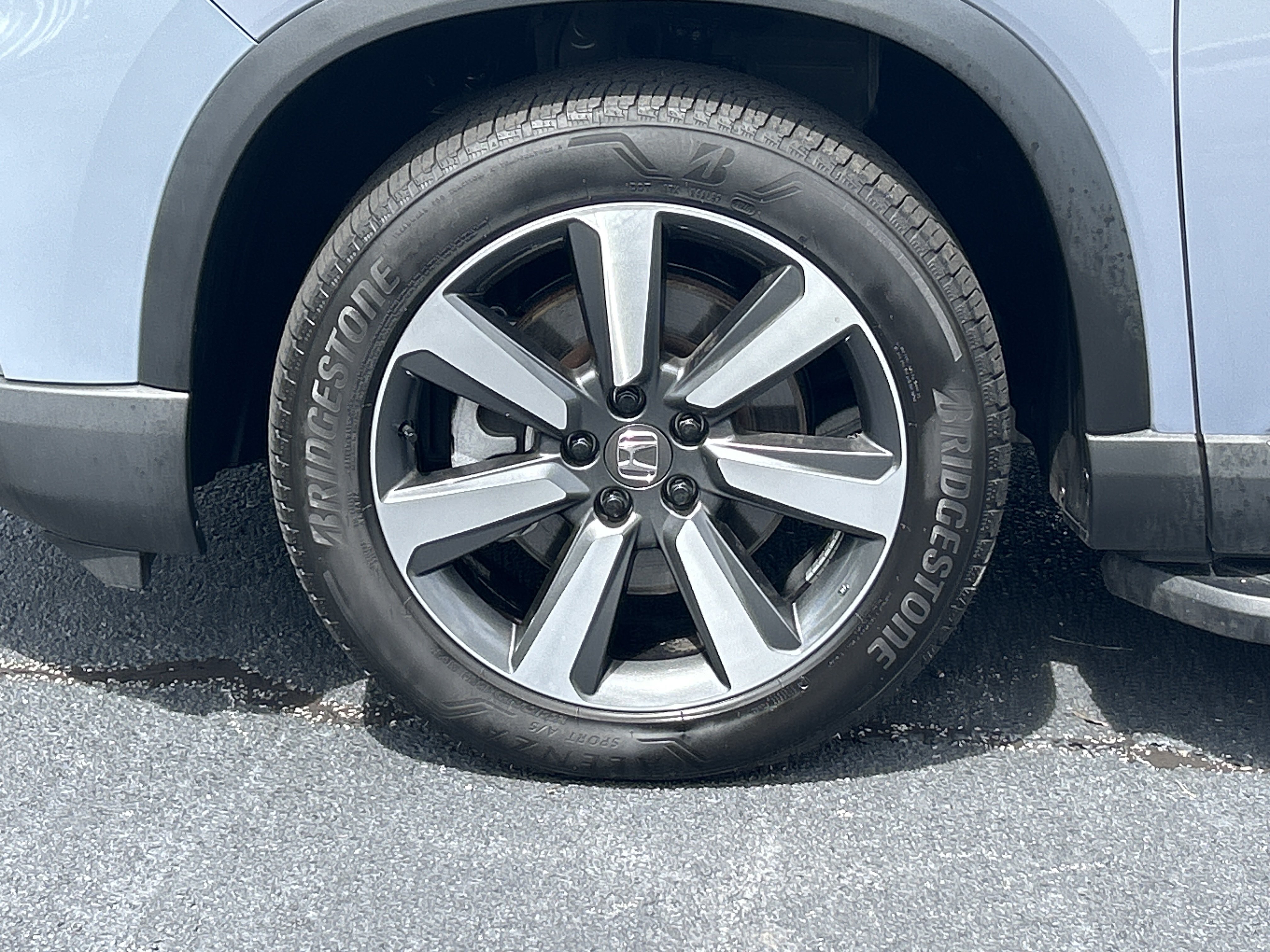 Used 2025 Honda Pilot Touring image 32