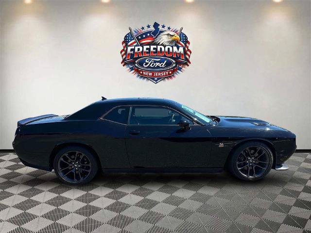 Used 2021 Dodge Challenger R/T Scat Pack RWD image 2