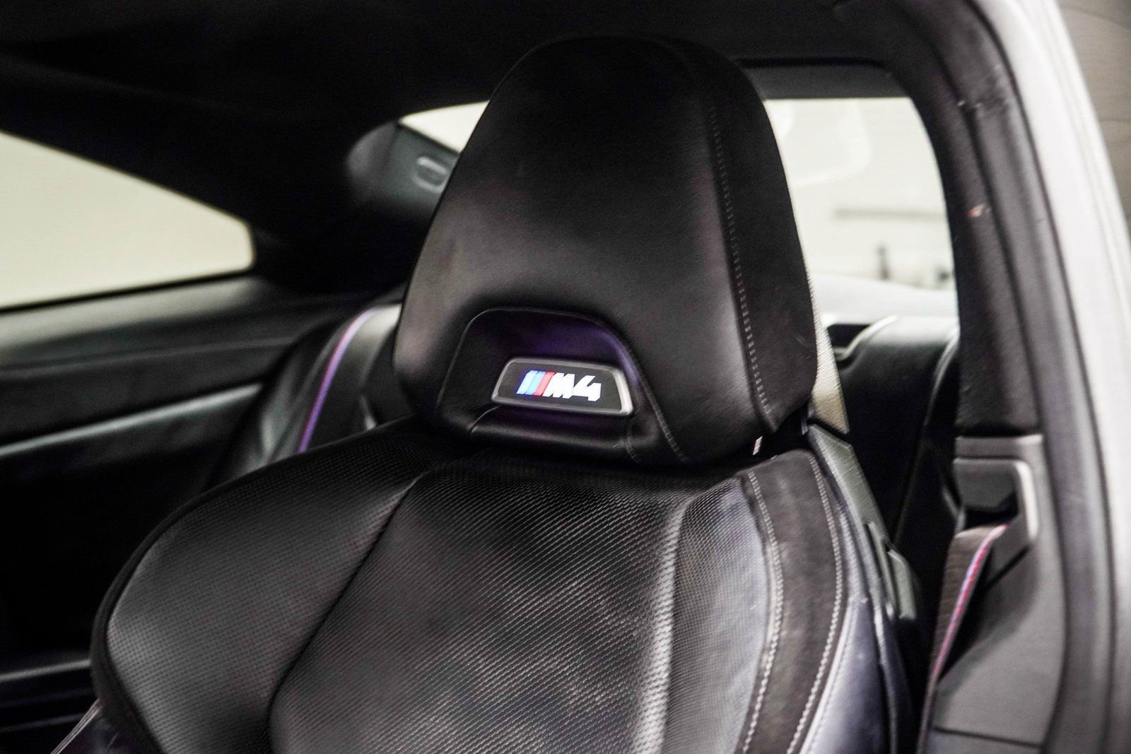 Used 2021 BMW M4 Competition w/ M Carbon Exterior Package RWD image 38