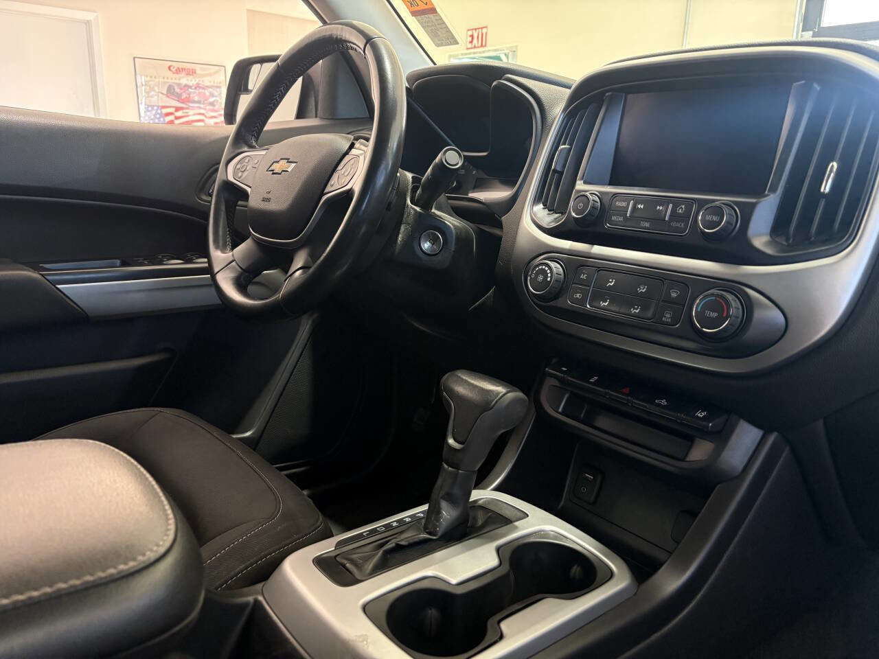 Used 2018 Chevrolet Colorado LT w/ LT Convenience Package image 26